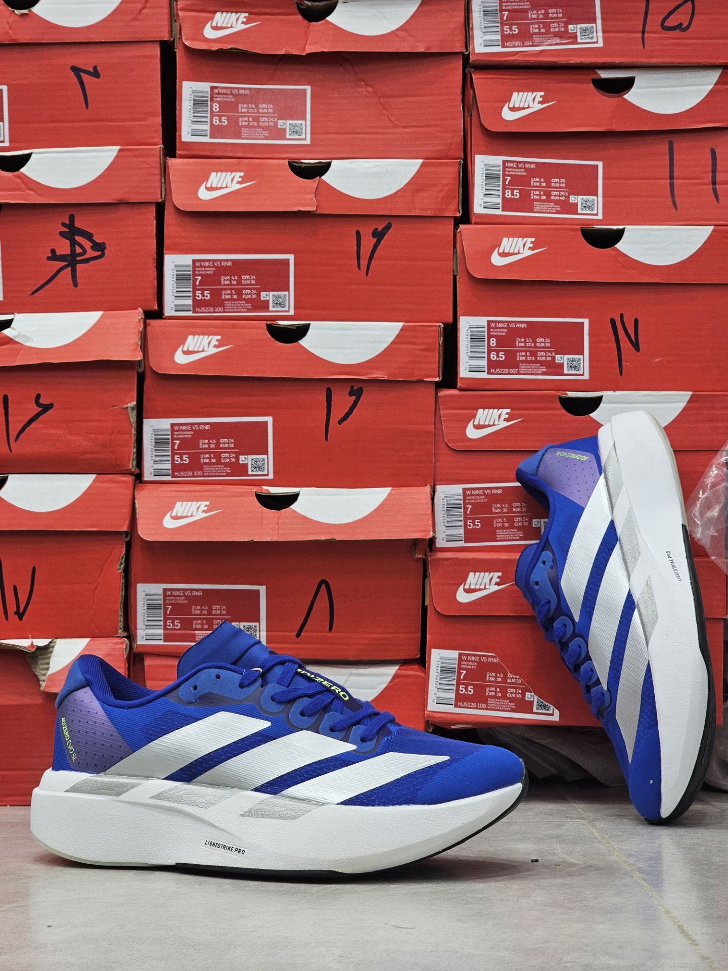 کتونی رانینگ آدیداس آدی زیرو پرو 4 مسترکوالیتی سایز ۳۸ الی 45 ساخت ویتنام | Adidas Adizero Pro 4