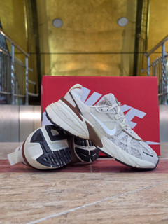 کتونی نایک وی تو کی مسترکوالیتی سایزبندی 38 الی 45 ساخت ویتنام | Nike V2K Run