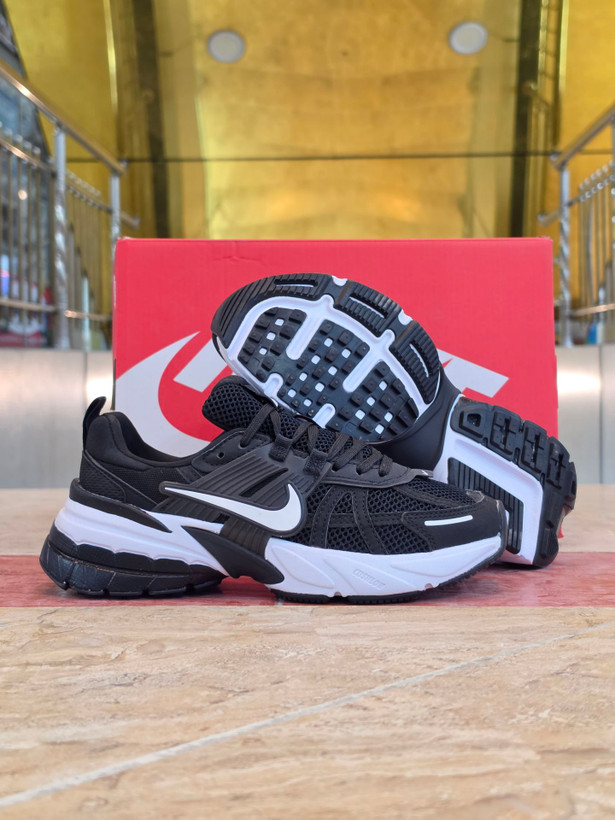 کتونی نایک وی تو کی مسترکوالیتی سایزبندی 38 الی 45 ساخت ویتنام | Nike V2K Run