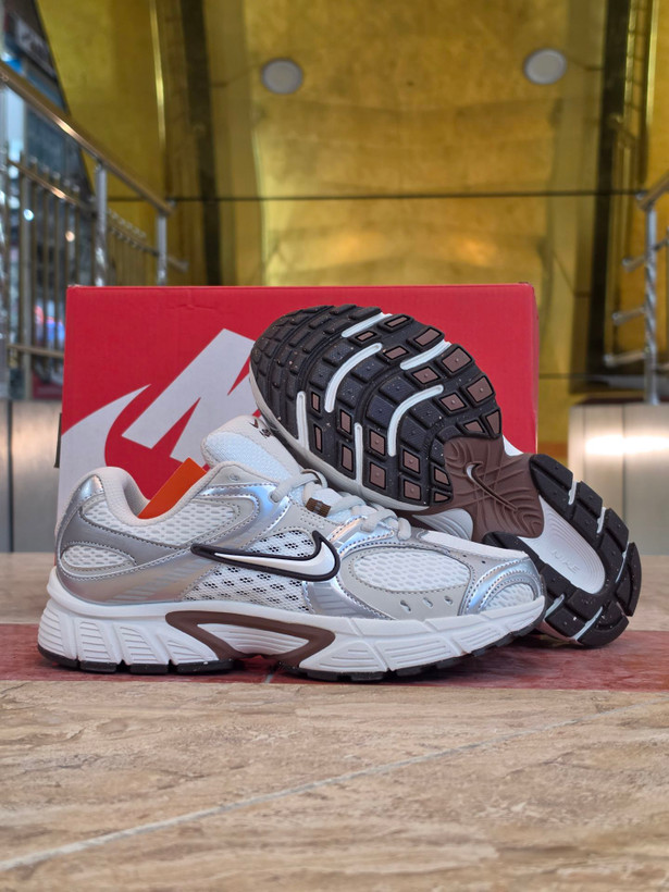 کتونی نایک وی فایو کی مسترکوالیتی سایز 40 الی 45 ساخت ویتنام | Nike V5k RNR