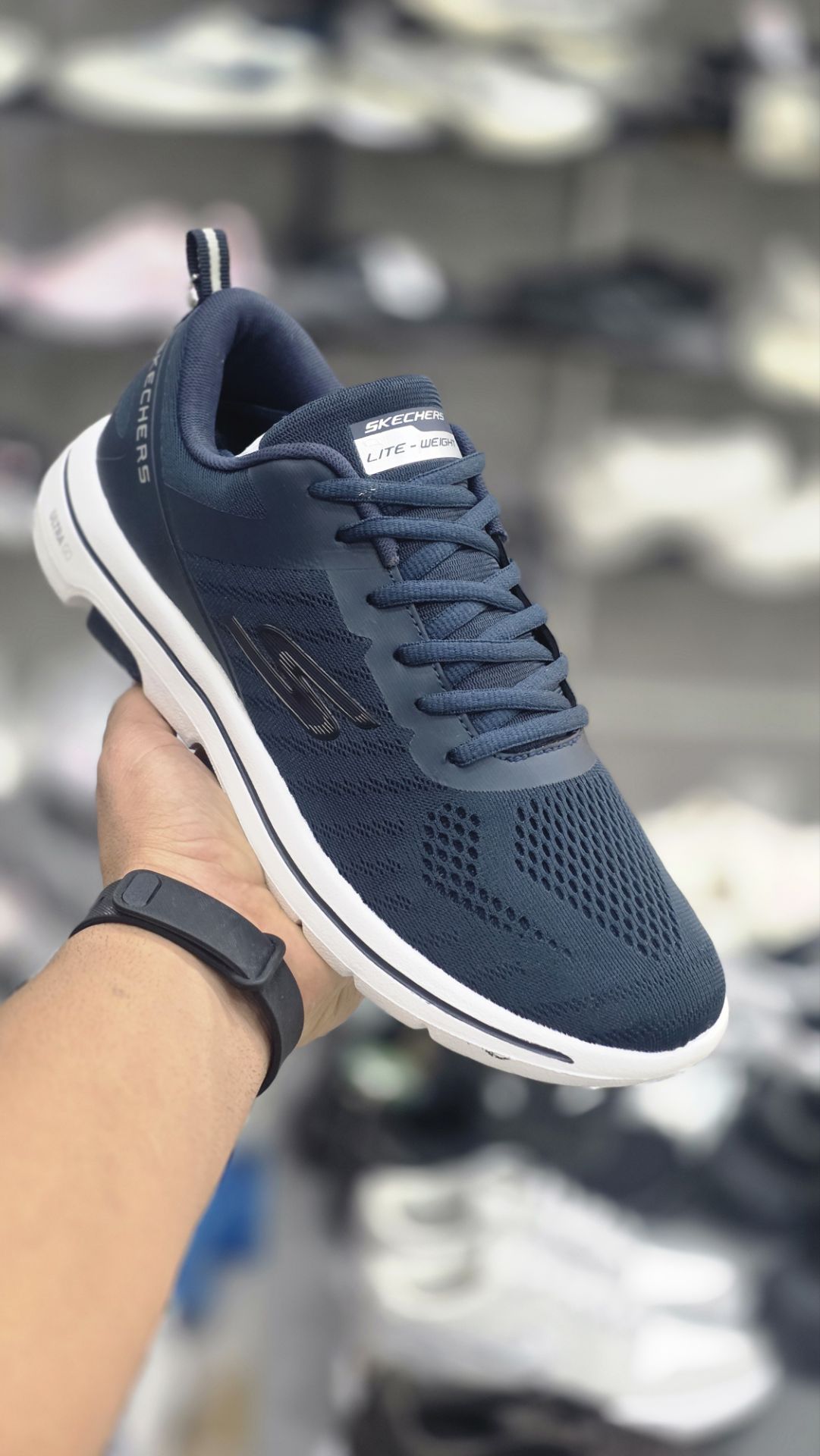 کتونی سایز بزرگ اسکیچرز اولترا گو سایز 40 الی 48 ساخت ویتنام  | Skechers Ultra Go