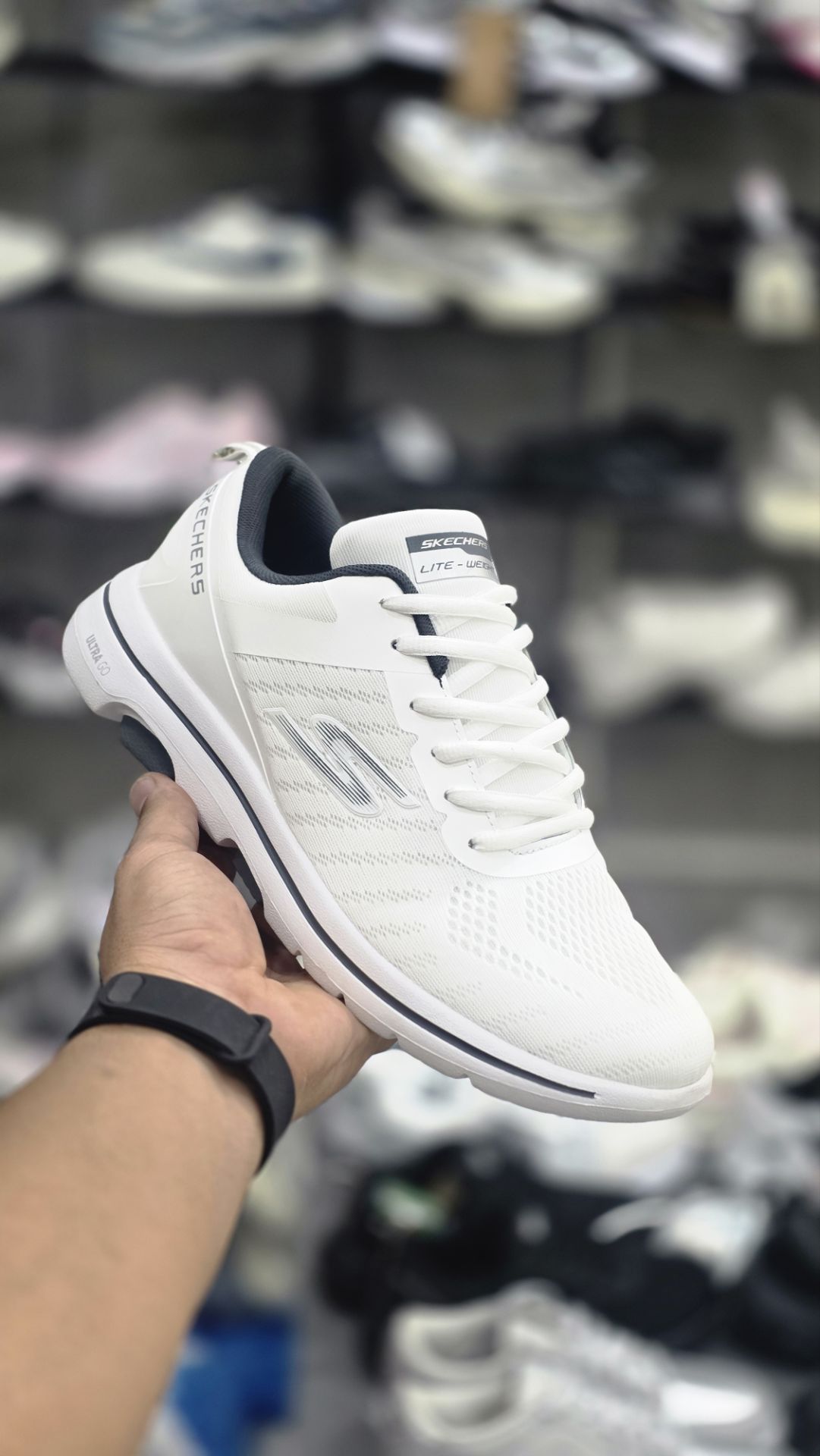 کتونی سایز بزرگ اسکیچرز اولترا گو سایز 40 الی 48 ساخت ویتنام  | Skechers Ultra Go